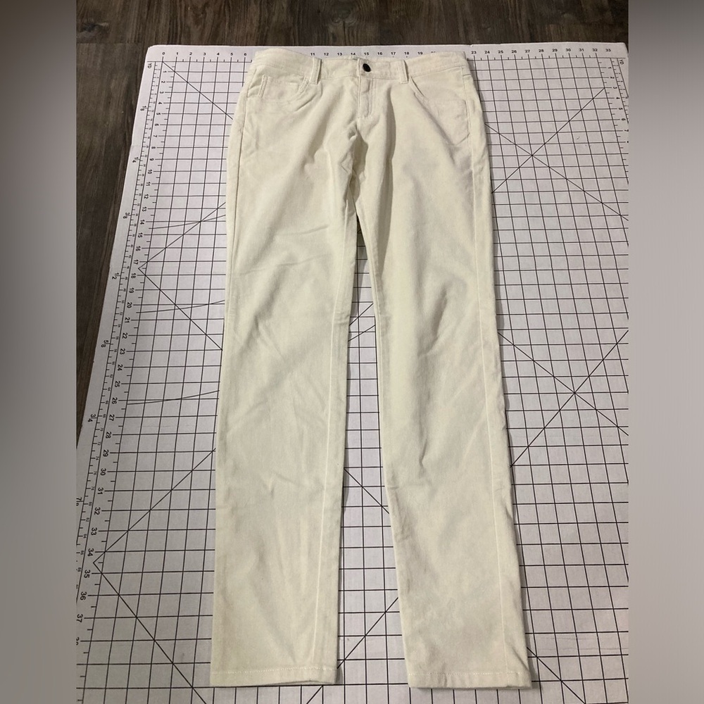 Garnet Hill Women’s Size 4 Cream Colored Crushed Velvet Jeans‎